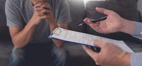 Doctor explaining diagnosis to patient